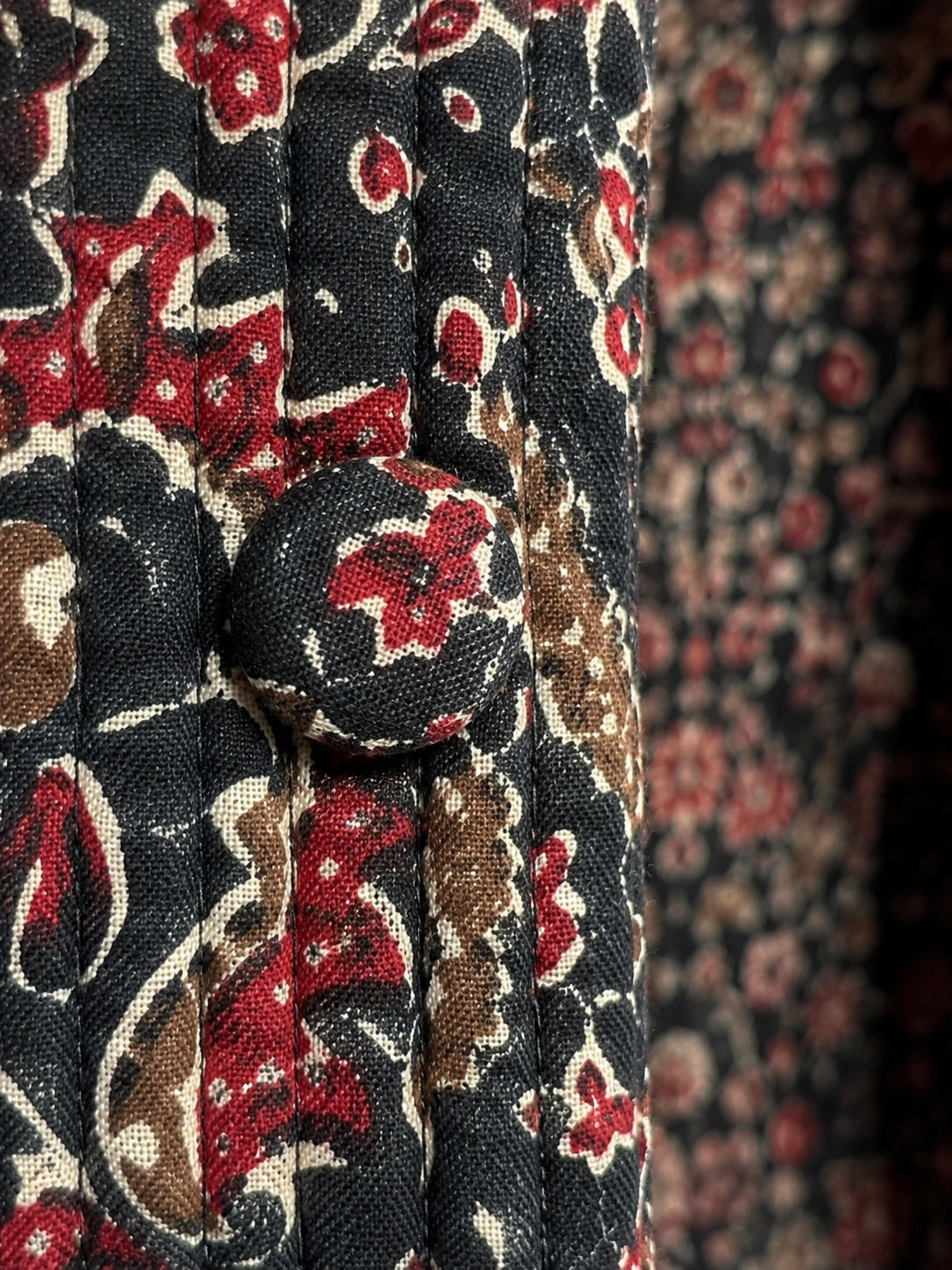 Women's Reversible Padded Kantha Jacket - Floral Print